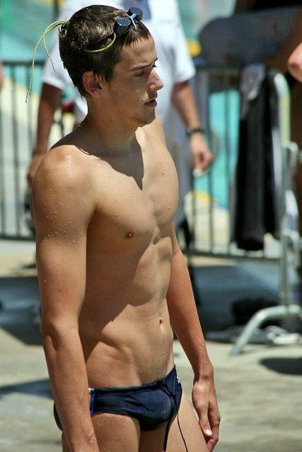 หนุ่มนักกีฬาสุดเซ็กซี่