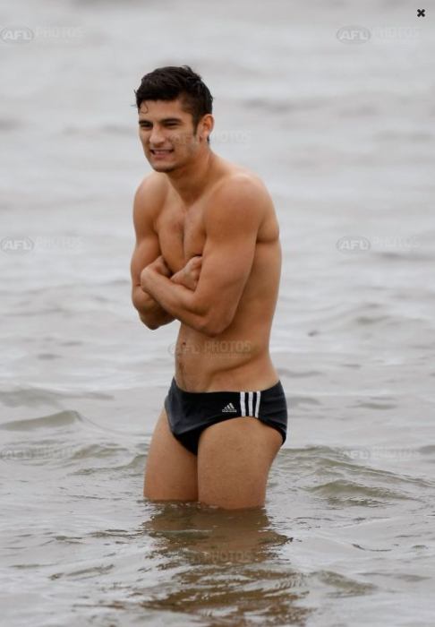 อดไม่ได้ต้องโพสอีก