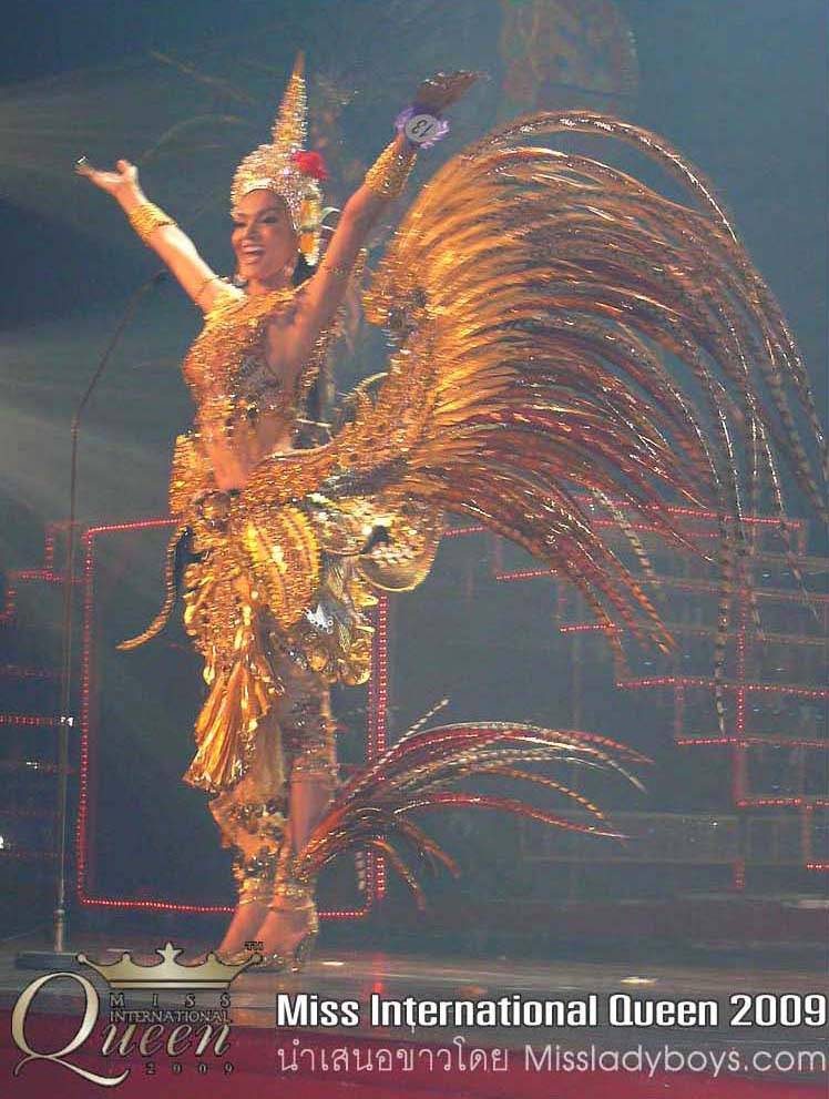 น้องแจ๊ส สรวีย์ กับความงามในแบบของเธอ