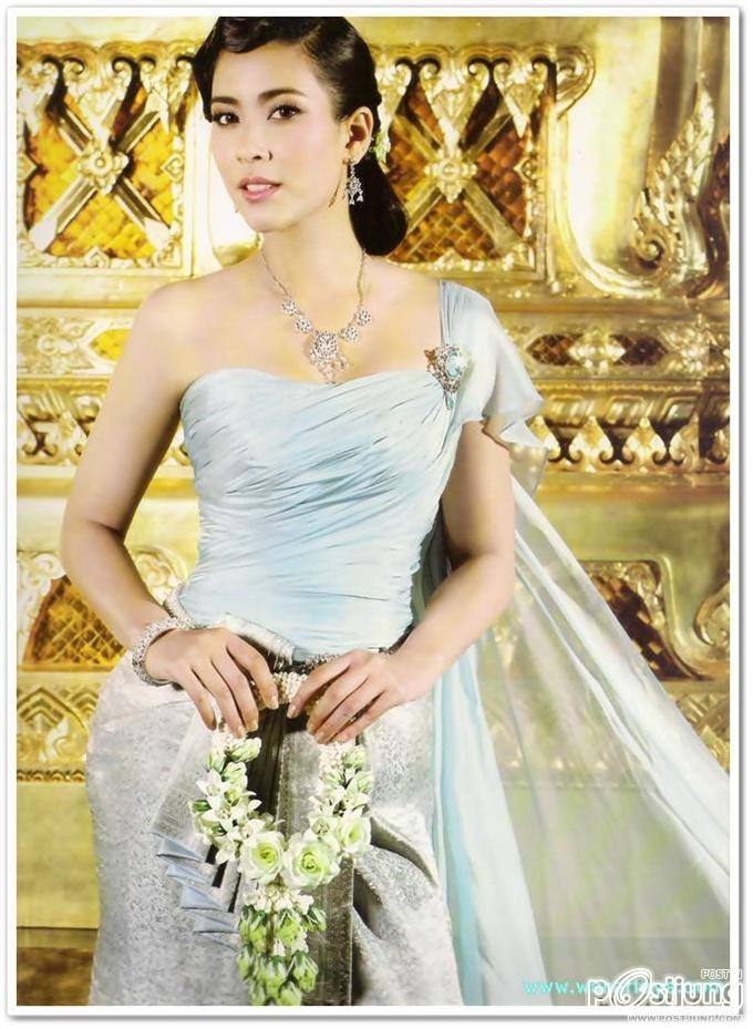 จุ๋ย-วรัทยา นิลคูหา @ FINALE WEDDING MAGAZINE vol.1 no.2 August - October 2011