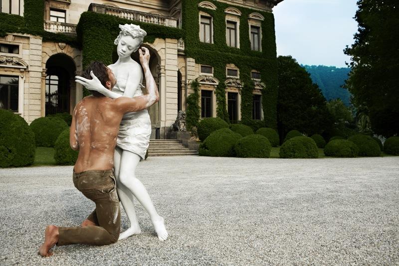 ไฮแฟชั่น รูปปั้นสีขาว ในเทพนิยายโบราณ