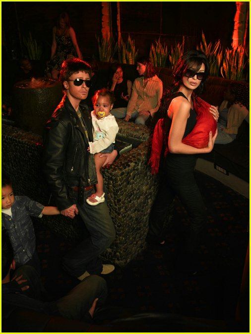 ไฮแฟชั่น เลียนแบบคู่รักที่มีชื่อเสียง ในวงการฮอลลีวู้ด