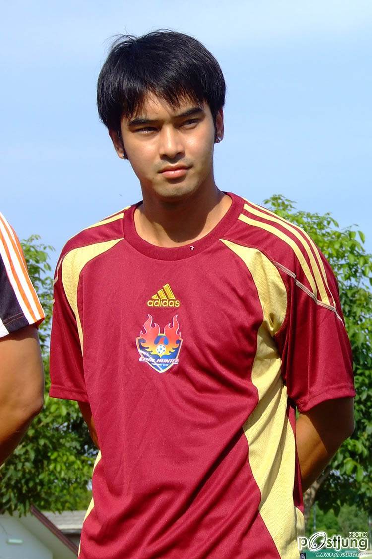 ดารากับชุดเต๊ะบอล