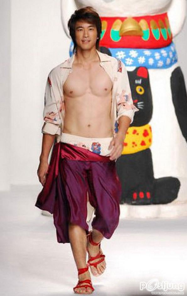 อกไผ่ขาวๆ