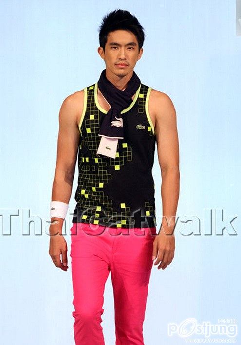 อกไผ่ขาวๆ