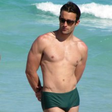 สบายๆกับผู้ชายนุ่งน้อย