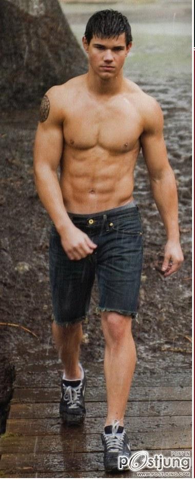 Taylor  Lautner หมาป่าหล่อมาก