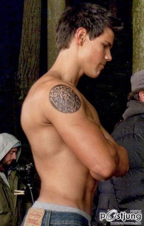 Taylor  Lautner หมาป่าหล่อมาก