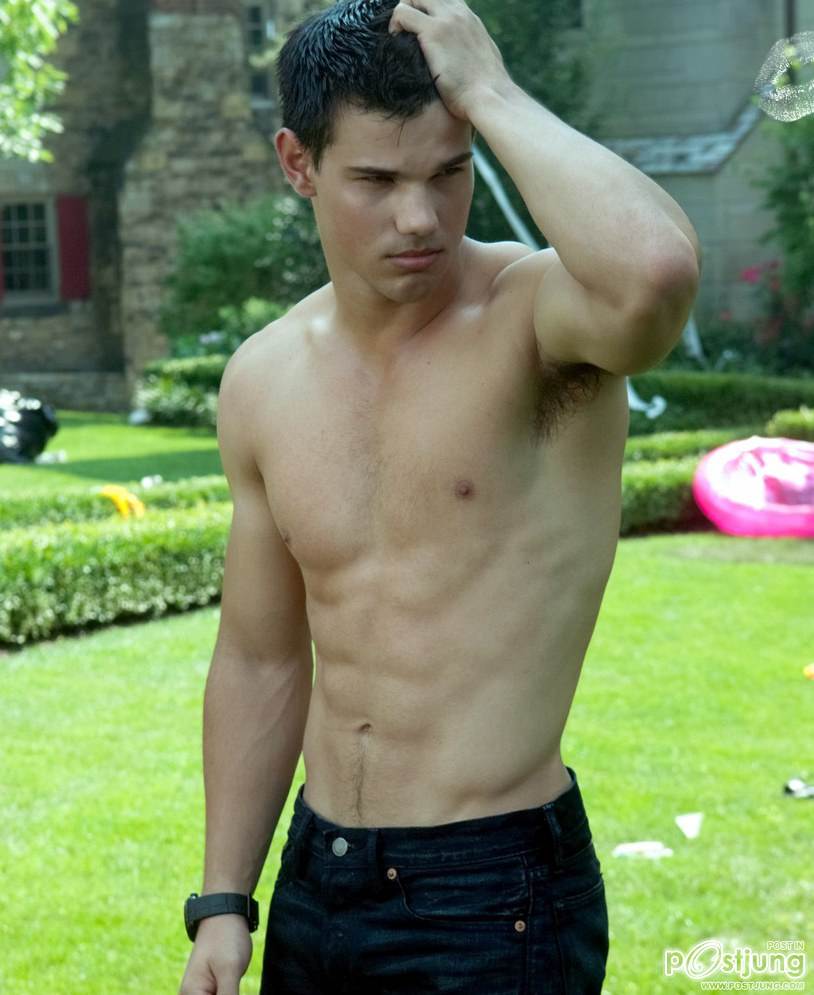 Taylor  Lautner หมาป่าหล่อมาก