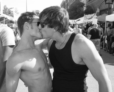 รู้สึกสัมผัสจูบ