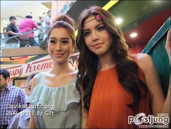 ใหม่-ดาวิก้า & ใบเฟิร์น-พิมพ์ชนก งานเปิดร้าน Krispy Kreme สาขา2 @เซ็นทรัลลาดพร้าว