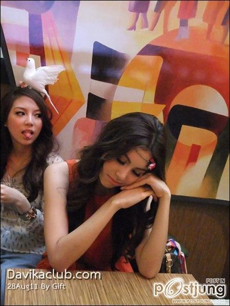 ใหม่-ดาวิก้า & ใบเฟิร์น-พิมพ์ชนก งานเปิดร้าน Krispy Kreme สาขา2 @เซ็นทรัลลาดพร้าว