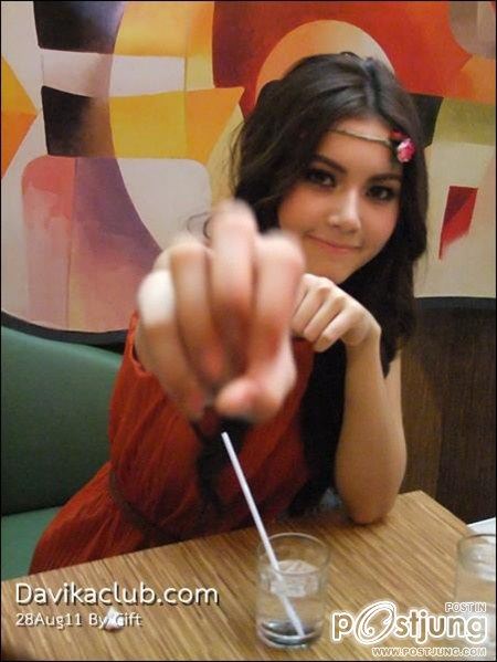 ใหม่-ดาวิก้า & ใบเฟิร์น-พิมพ์ชนก งานเปิดร้าน Krispy Kreme สาขา2 @เซ็นทรัลลาดพร้าว