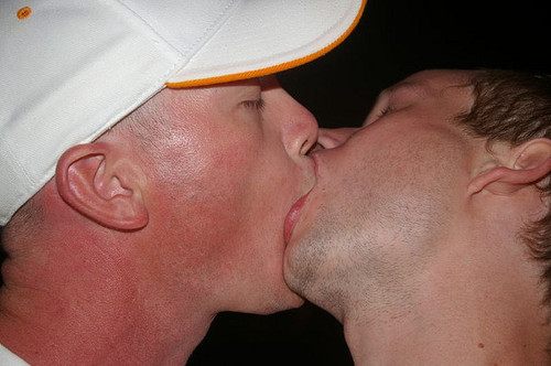 โพสที่ 1000 ของ Aluna