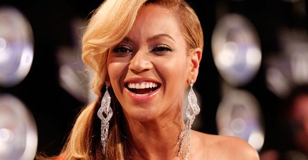 Beyonce live love on top