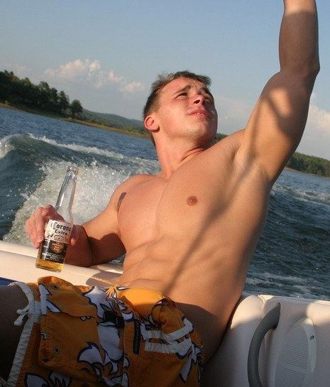 วงแขนชายหนุ่ม