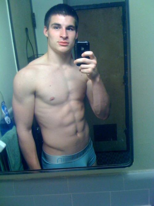 หุ่นนัักกีฬาเมืองนอกน่ากินกันจัง