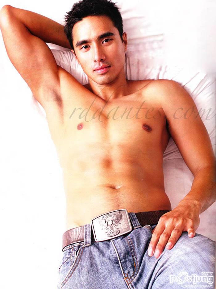 หนุ่มปินอย...ซีสสสสซ์