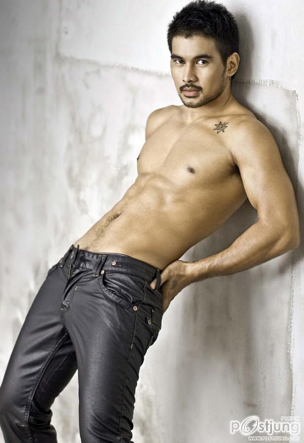 หนุ่มเข้มสุดซี๊ดดดดด