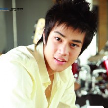 ฝุ่น ตากเพชร หนุ่มหล่ออารมณ์ดี