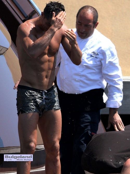 กางเกงหรือคนที่เซ็กซี่