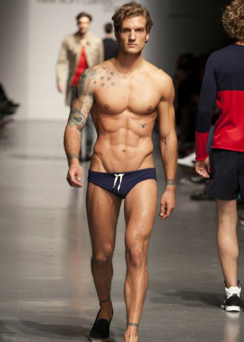 กางเกงหรือคนที่เซ็กซี่