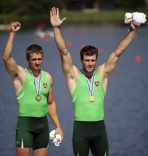 หุ่นแบบเนี้ยยั่วน้ำลาย