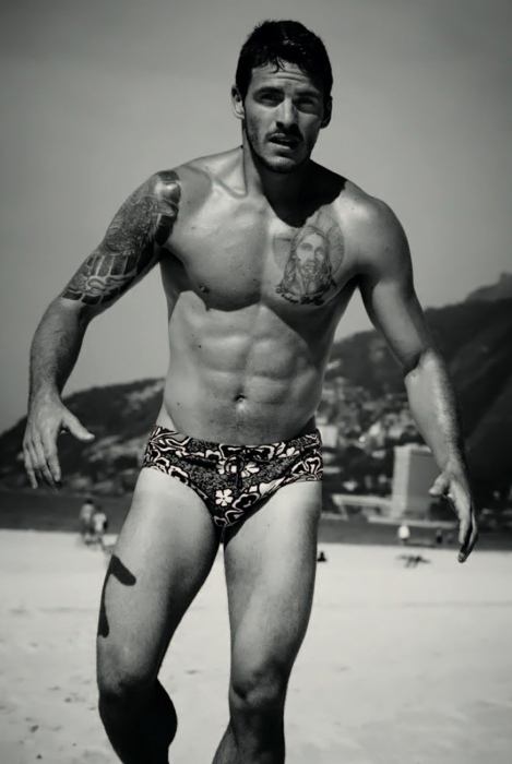 หุ่นแบบเนี้ยยั่วน้ำลาย