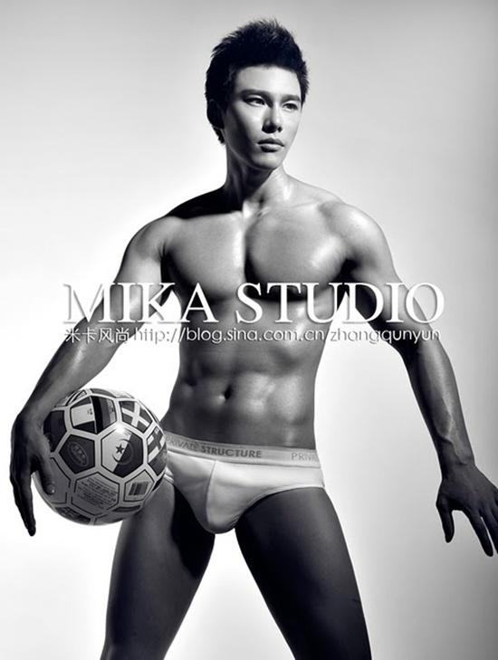 Photoshoot men album 324 : The Collection Mika Studio Men Fashion