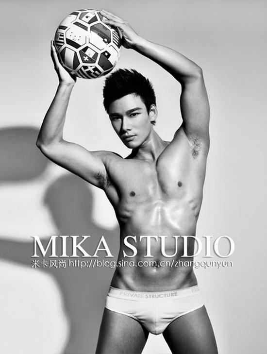 Photoshoot men album 324 : The Collection Mika Studio Men Fashion
