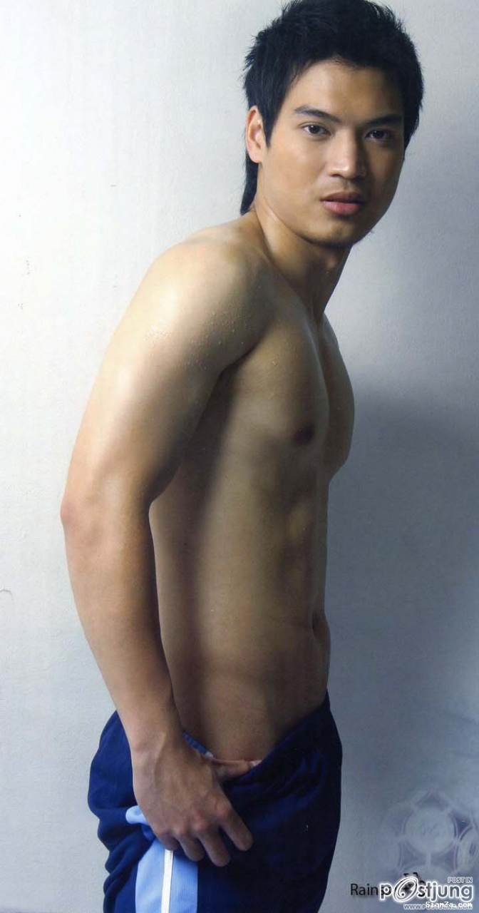 หนุ่มหล่อ หุ่นดี