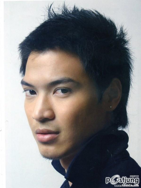 หนุ่มหล่อ หุ่นดี