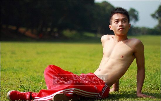 มาออกกำลังกายกับตี๋น้อยใต้หวันกันครับ