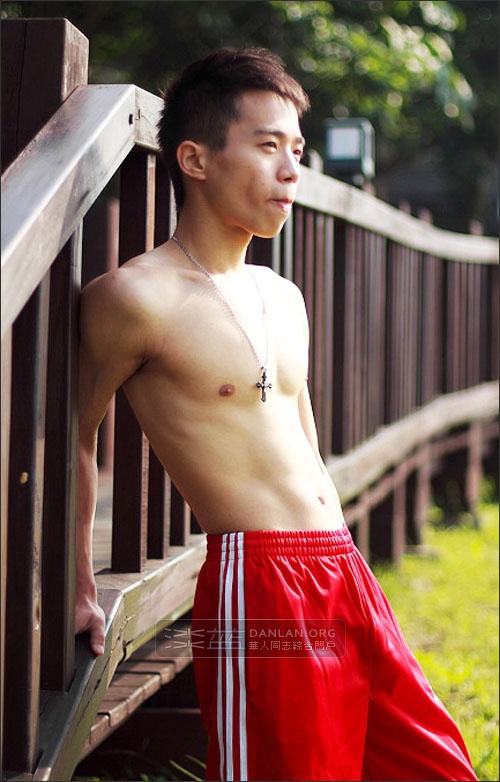 มาออกกำลังกายกับตี๋น้อยใต้หวันกันครับ