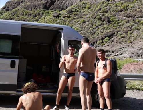 หลับกันยังครับ