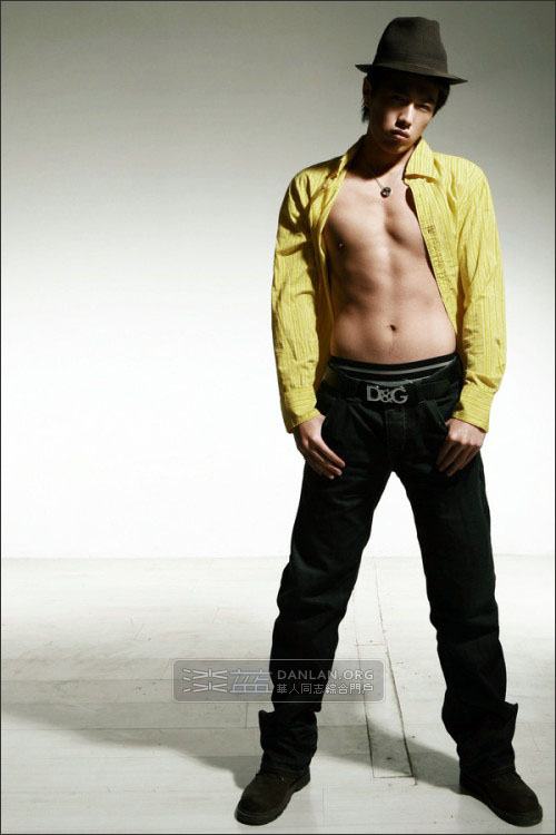 เสนอตี๋หล่อเข้ม