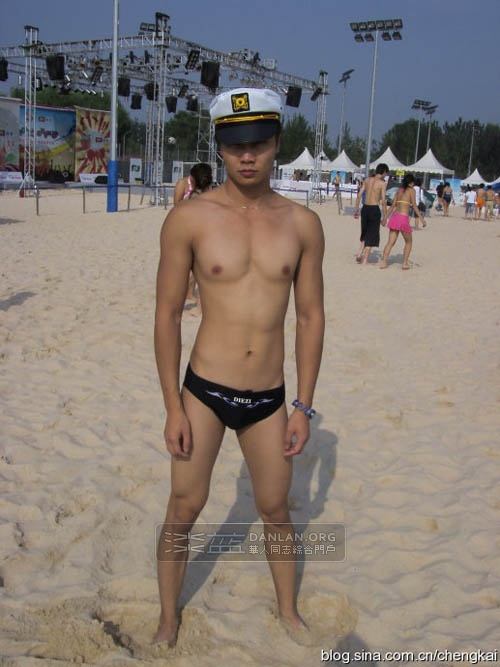 เสนอตี๋หล่อเข้ม