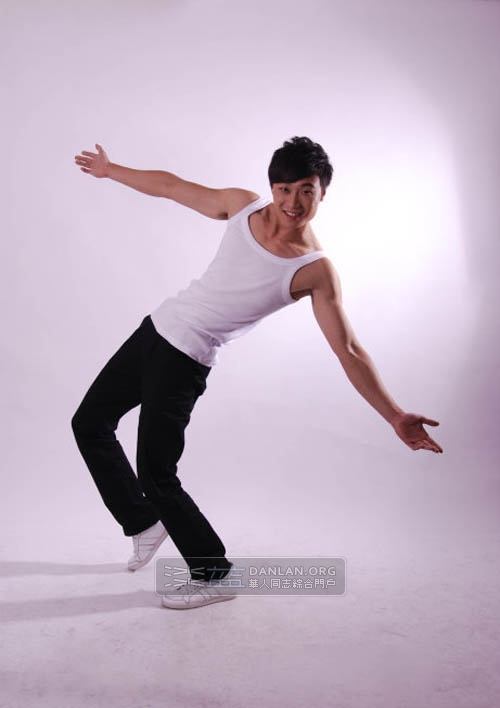 เสนอตี๋หล่อเข้ม