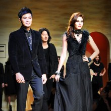 ชมพู่ อารยา ในชุดฟินนาเร่งานเปิดตัวออทัม วินเทอร์ 2011