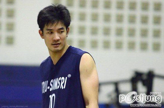 อ้วน รังสิต ศิรนานนท์ หล่อ ตี๋ หุ่นดี เซ็กซี่ที่สุดด!!!!!