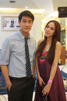 อั้ม-พัชราภา เลิศเลอเฉิดฉาย ในละคร ในรอยรัก