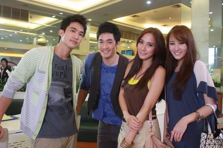 อั้ม-พัชราภา เลิศเลอเฉิดฉาย ในละคร ในรอยรัก