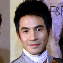 โป๊ป-ธนวรรธน์  เดินแบบงาน F&F Fashion Show Autumn-Winter 2011