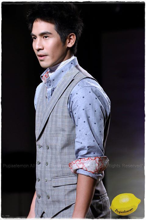 โป๊ป-ธนวรรธน์  เดินแบบงาน F&F Fashion Show Autumn-Winter 2011