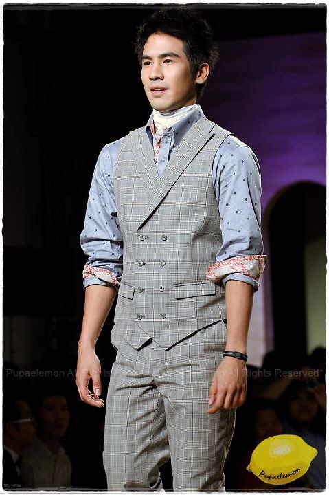 โป๊ป-ธนวรรธน์  เดินแบบงาน F&F Fashion Show Autumn-Winter 2011