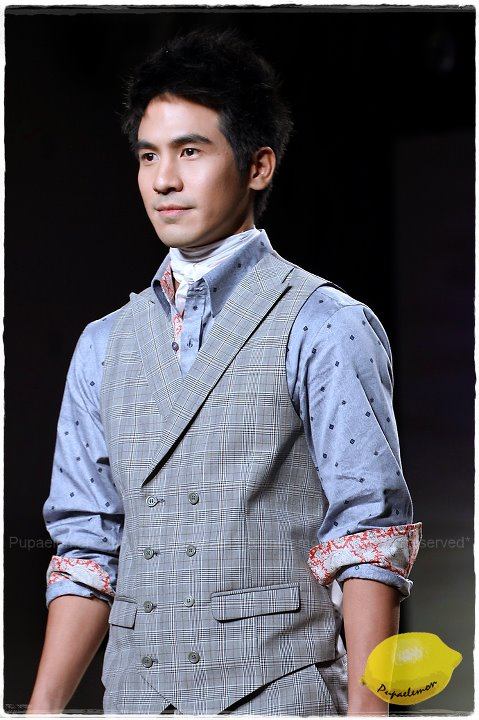 โป๊ป-ธนวรรธน์  เดินแบบงาน F&F Fashion Show Autumn-Winter 2011