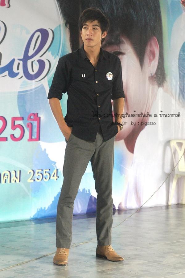 โตโน่ & แฟนคลับ ทำบุญวันเกิด ณ. บ้านราชาวดี
