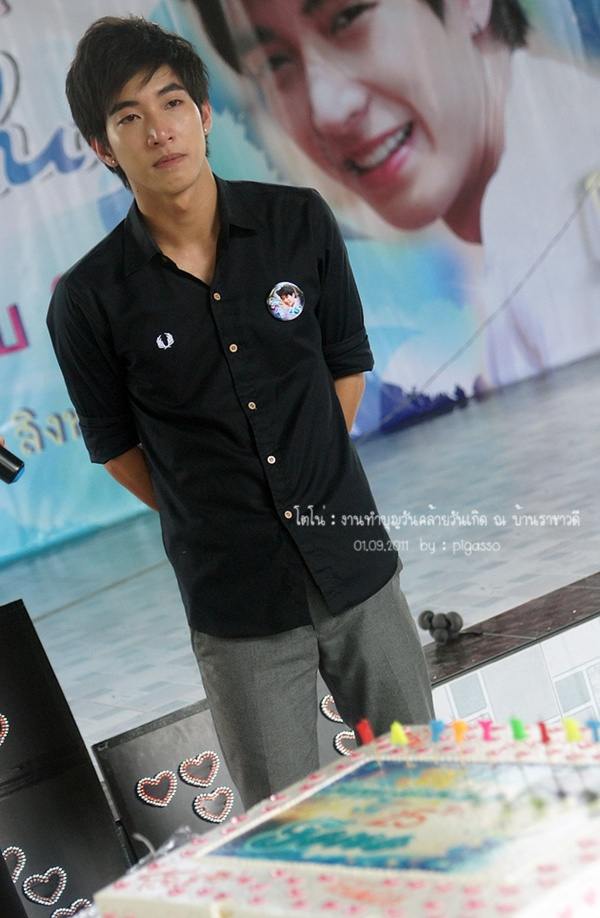 โตโน่ & แฟนคลับ ทำบุญวันเกิด ณ. บ้านราชาวดี