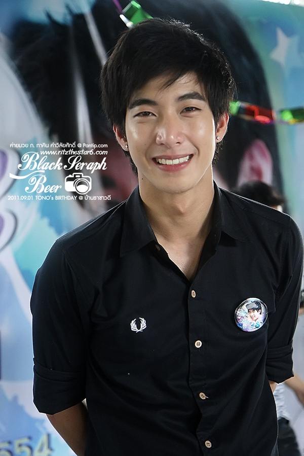 โตโน่ & แฟนคลับ ทำบุญวันเกิด ณ. บ้านราชาวดี