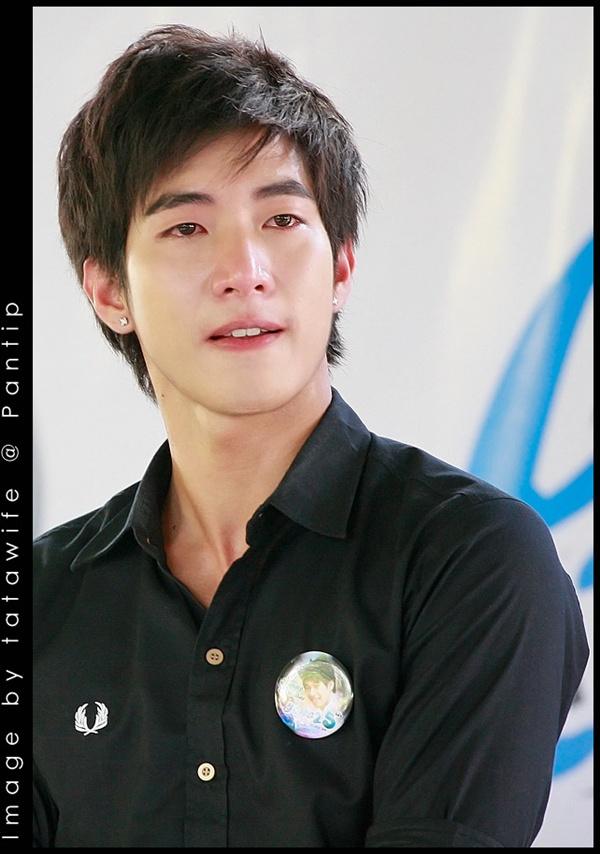 โตโน่ & แฟนคลับ ทำบุญวันเกิด ณ. บ้านราชาวดี